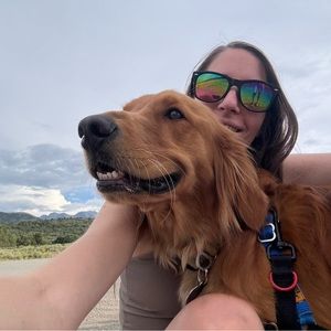 Meet your Posher, Cait